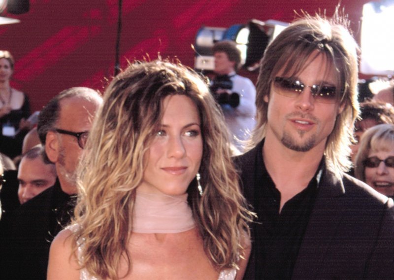 Baš kao nekad: Brad Pitt i Jennifer Aniston bit će glavne zvijezde ovogodišnji Zlatnih globusa