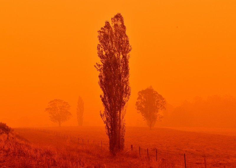 [FOTO] Nebo nad Australijom crvene je boje, broj umrlih popeo se na 24
