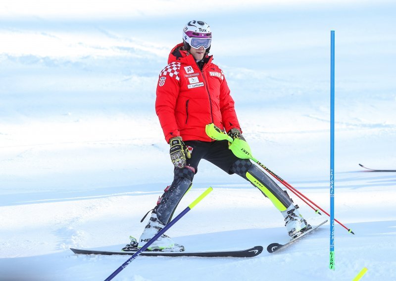 Kreće sezona skijanja na Sljemenu, no Sljemenska cesta će biti još duže zatvorena; evo kako ćete stići do zagrebačkog skijališta