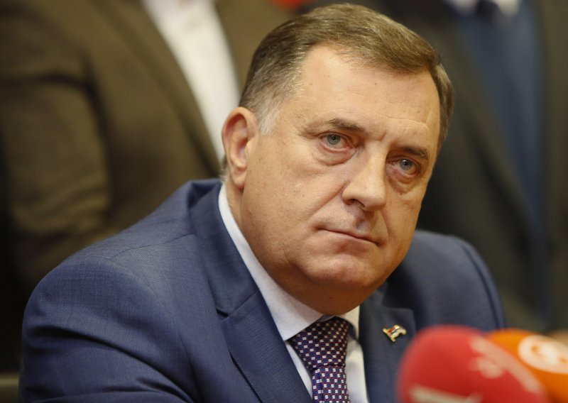 Dodik: Zahtjevi HDZ BiH za izmjenama izbornog zakona moraju se uvažiti
