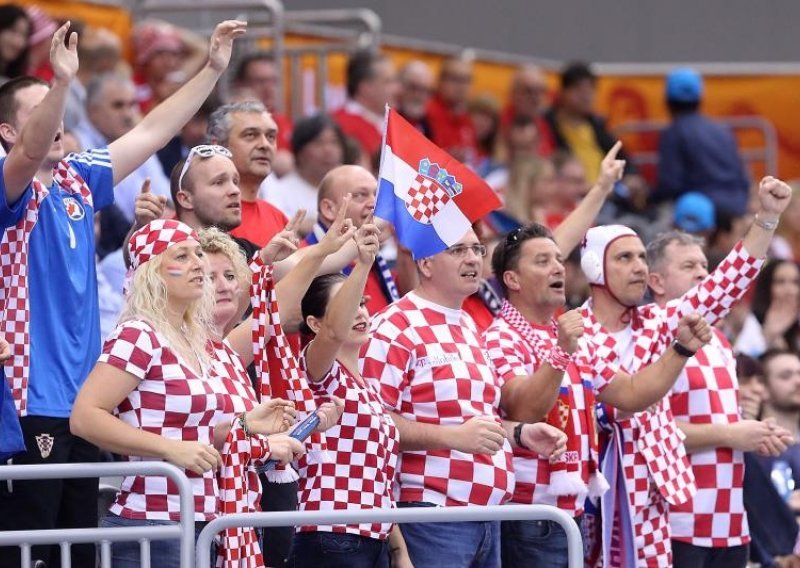 Evo koliko župana, gradonačelnika, državnih i javnih službenika plaćamo