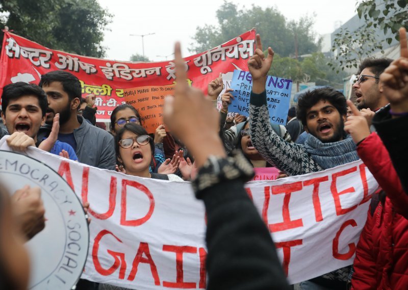 Milijuni na ulicama Indije zbog privatizacije državnih tvrtki