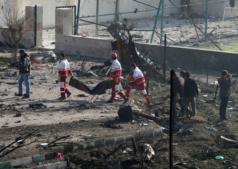 SAD se pridružuje istrazi o padu ukrajinskog zrakoplova u Iranu