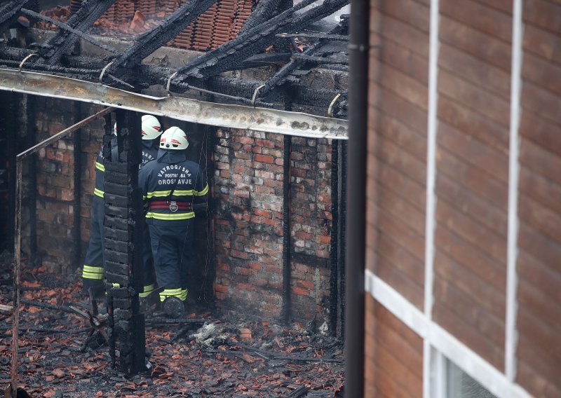 Do temelja izgorjela zgrada staračkog doma, pronađeno šest tijela nepokretnih štićenika koje nitko nije nadzirao