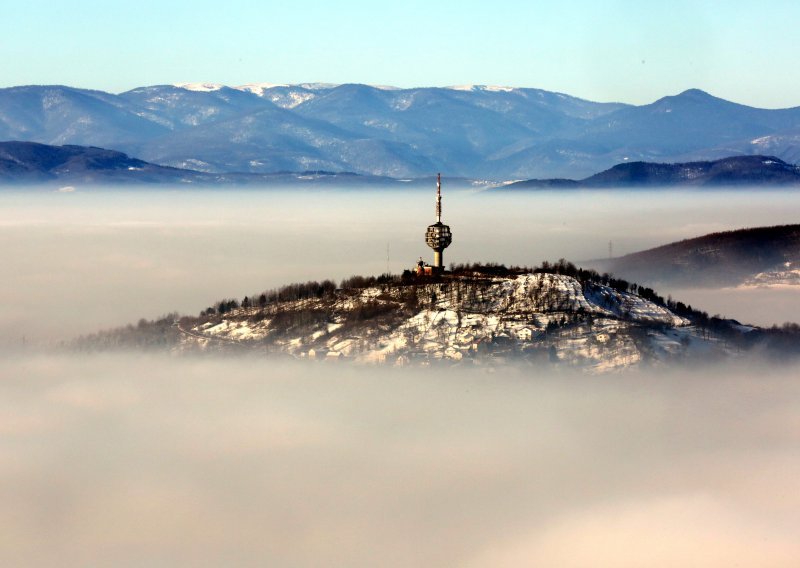 Hajdemo u planine: Sarajevo već treći dan zaredom najzagađenija prijestolnica svijeta, građane šalju na 'terapiju' po okolnim brdima
