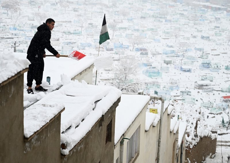 Veliki hladni val pogodio Afganistan, najmanje 17 mrtvih, milijunima treba humanitarna pomoć