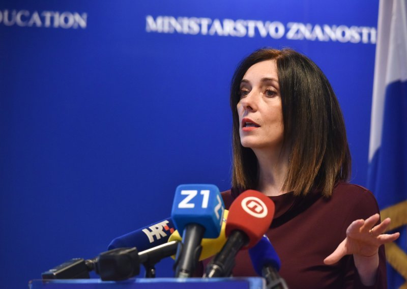 Ministrica Divjak: Ministarstvo bez odluke o promjeni statusa Hrvatskih studija i zahtjeva za suglasnost