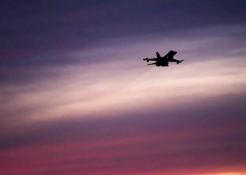 Vlada odabrala zemlje s kojima bi pregovarala oko kupovine borbenih zrakoplova