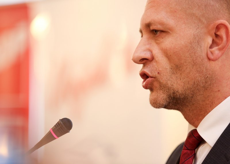 Bjelovarski HSS zatražio ostavku stranačkog šefa Beljaka