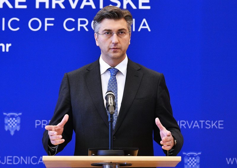 Plenković stigao u BiH, evo s kim će se sastati