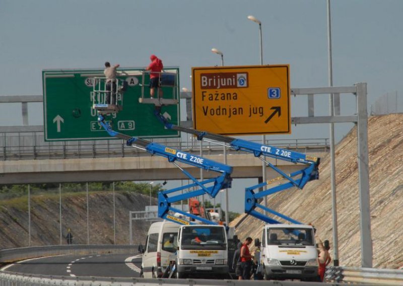 Ćirilične ploče uskoro i na ulazima u gradove