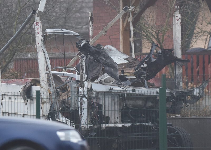 Nastavlja se očevid eksplozije u Karlovcu, još se ne zna tko je poginuli