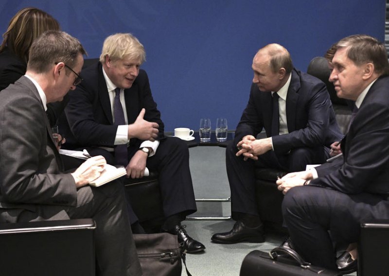 Johnson otvoreno Putinu: Rusija mora prestati s 'destabilizirajućim aktivnostima'