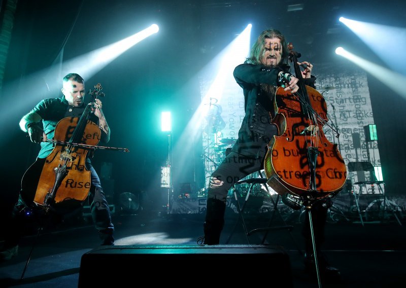 Finski simfonijski metal bend održao koncert u Tvornici Kulture