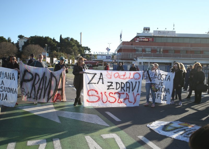 Slab odaziv splitskom mimohodu, repriza u Zagrebu za tri tjedna