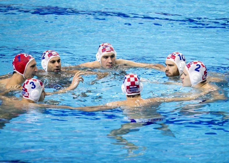 Neuvjerljiva Hrvatska poražena u polufinalu: Španjolci u dramatičnoj utakmici potopili 'barakude' i ušli u finale