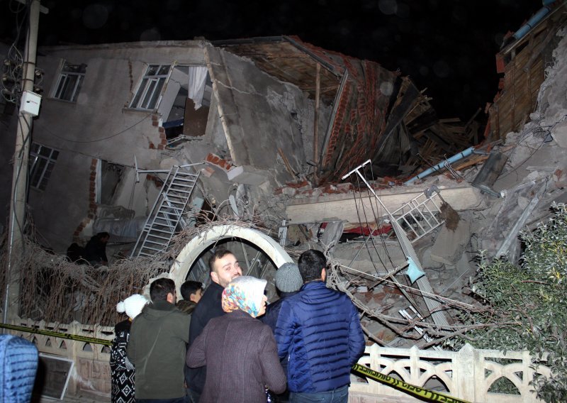 Plenković uputio sućut Erdoganu zbog žrtva potresa na istoku Turske