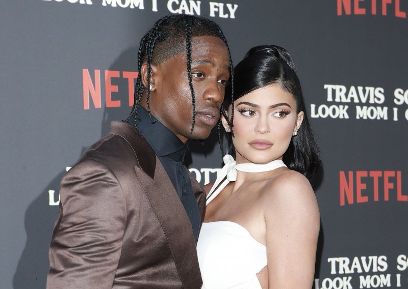 Ništa nije preskupo za njihovu jedinicu: Kylie Jenner i Travis Scott na rođendan kćerkice Stormi namjeravaju potrošiti 670 tisuća kuna