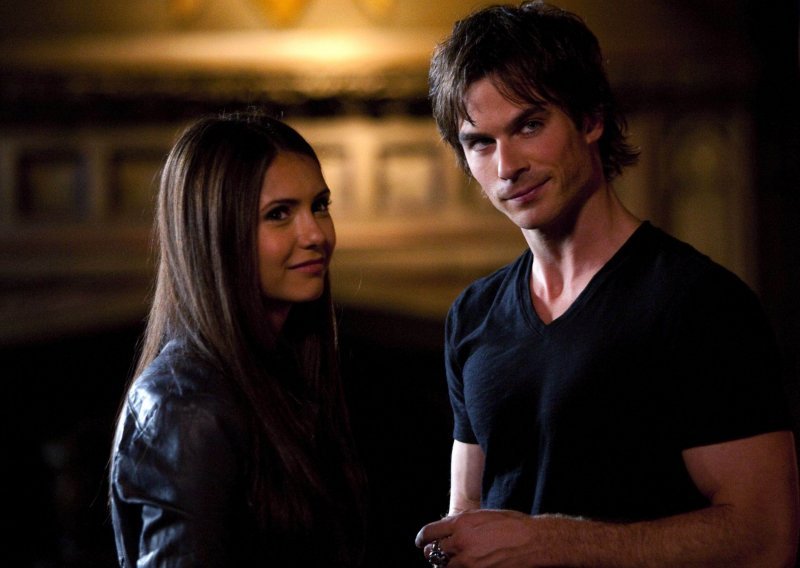 Elena i Damon ljubuju i u stvarnom životu?