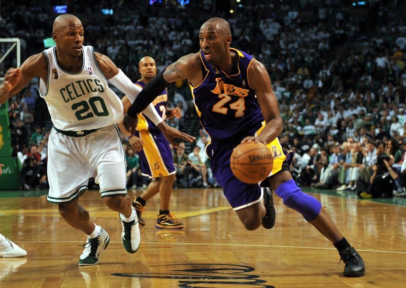 Više od milijun ljudi potpisalo peticiju da silueta Kobea Bryanta postane službeni logo NBA lige
