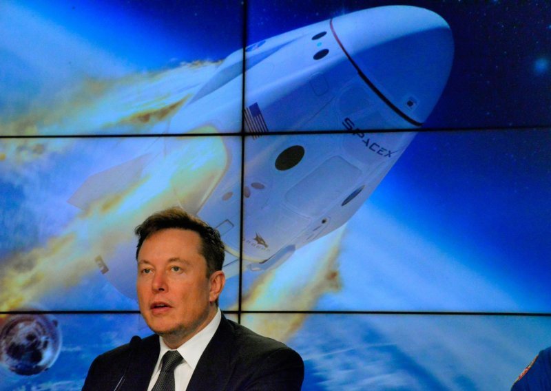 Elon Musk je zatamnio svoje satelite, ali oni su i dalje prijetnja istraživanju svemira