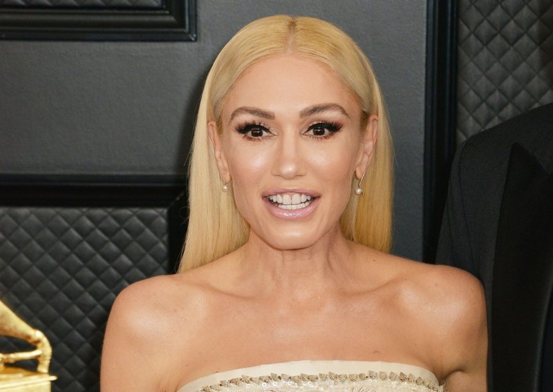 Nemoguće je izgledati ovako: Obožavatelji se pitaju što je Gwen Stefani napravila od svog lica