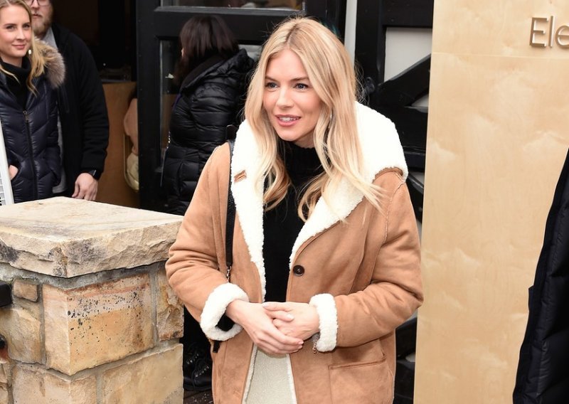 Sienna Miller zablistala u jakni brenda kojeg obožavaju Hrvatice