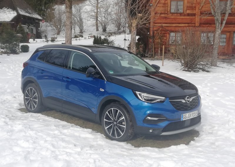 [FOTO] Bili smo na premijeri Opel Grandlanda X Hybrid4; Moćan plug-in ima hibridni pogon za zeleniju budućnost