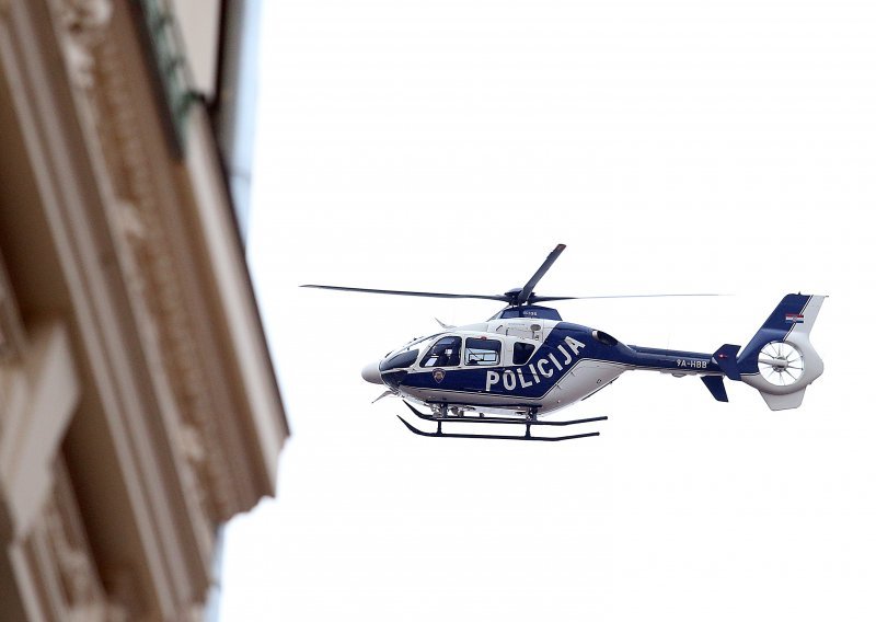Policijski helikopter cijelo popodne kružio nad Zagrebom, evo što kažu u PU zagrebačkoj