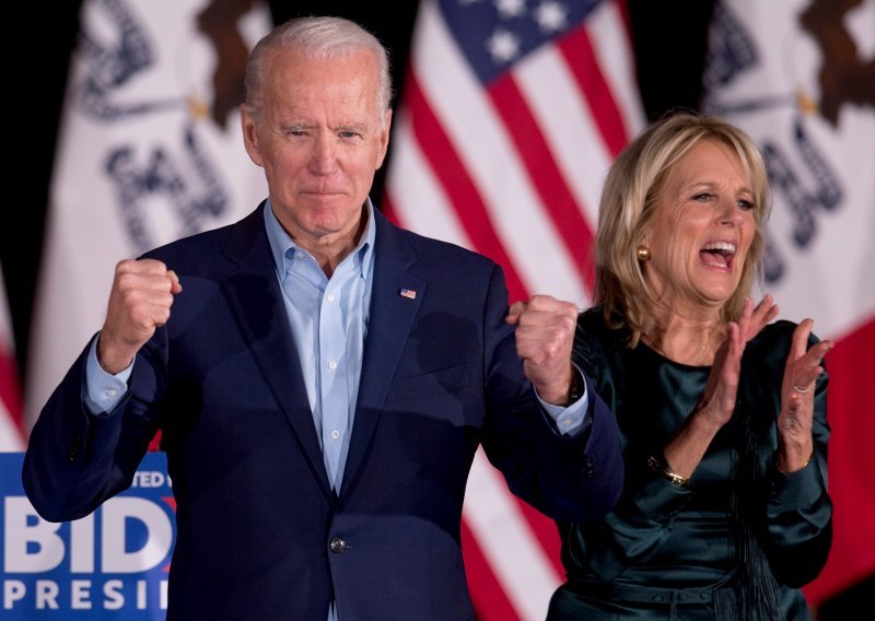 Iako su ga još nedavno proglasili politički mrtvim, Biden bi mogao pobijediti u osam država, Sanders u četiri