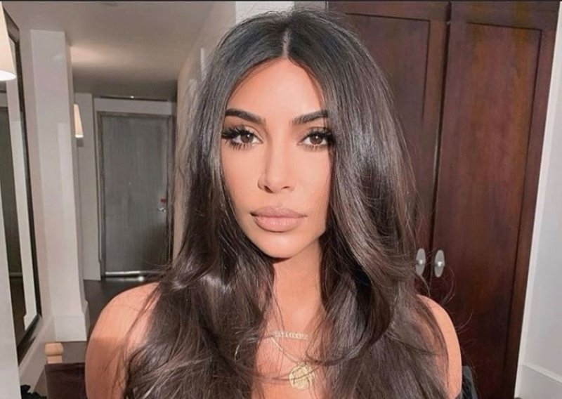 Popularni proizvod u krizi: Jesu li cure iz klana Kardashian-Jenner krive za propast maskare?