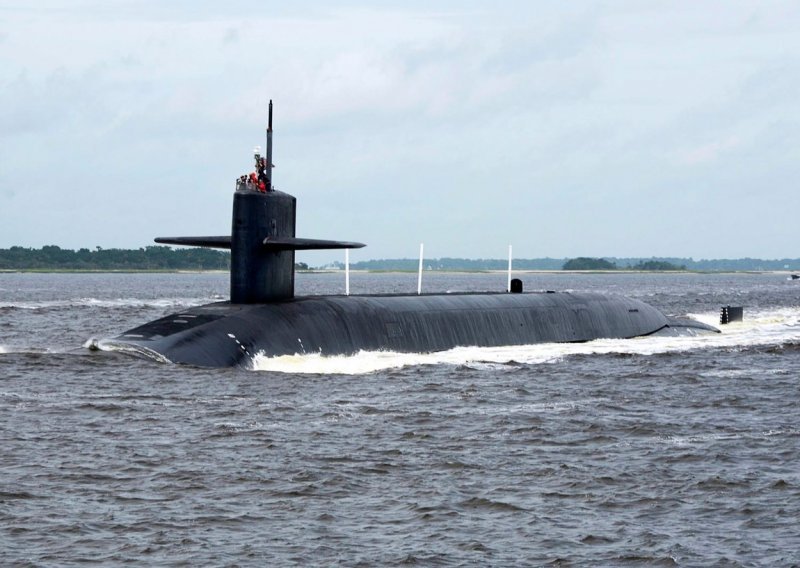 [VIDEO] Amerikanci razmjestili novu termonuklearnu bojevu glavu na podmornicu