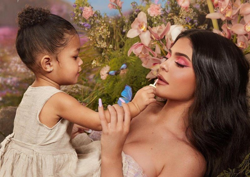 Kylie Jenner sasvim iskreno: 'Znala sam da je moja obitelj važna, no tek sam valjda sa 16 shvatila kakav utjecaj imam'