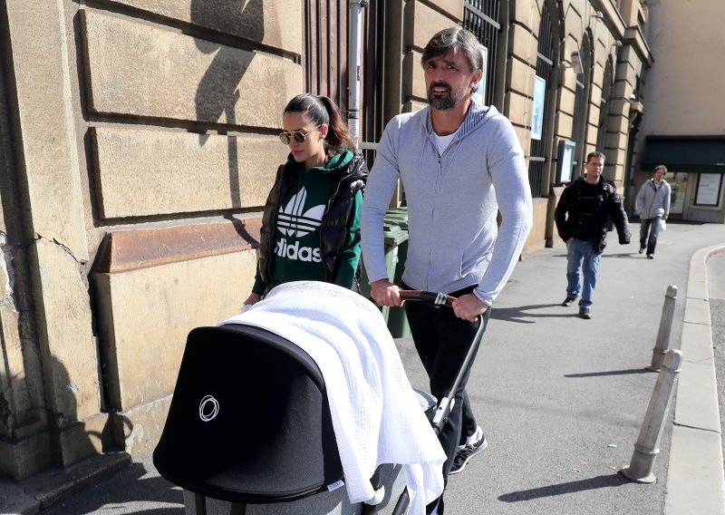 Nives Ivanišević nasmijala pratitelje na Instagramu: 'Moj sin ima godinu i pet mjeseci i ovako sjedi'