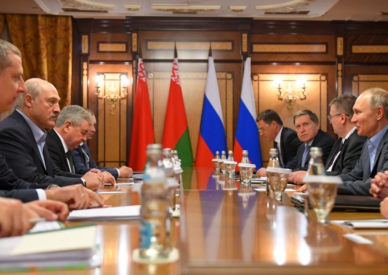 Putin nije uspio postići dogovor s Bjelorusijom o nafti