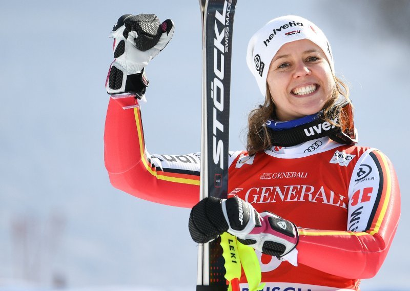 Najbolja njemačka skijašica Viktoria Rebensburg na domaćem terenu upisala svoju prvu pobjedu u spustu