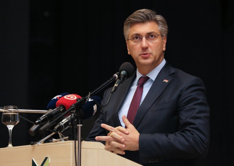 Plenković: HDZ je bio predvodnik svih ključnih procesa proteklih 30 godina