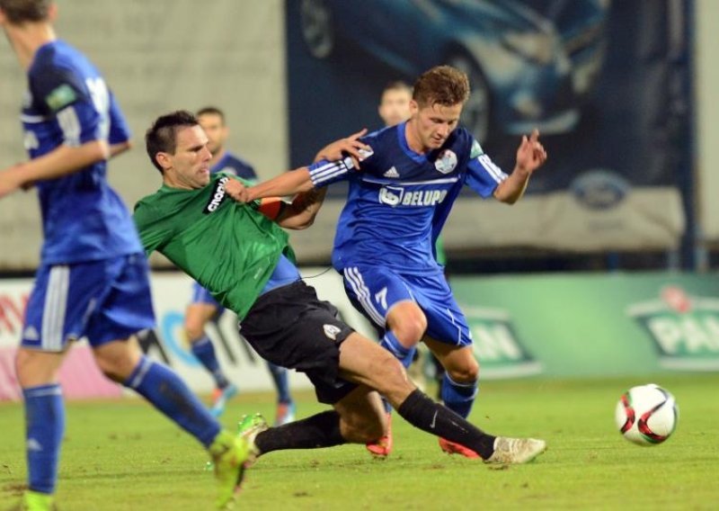 Greške Belupovih igrača 'lokosi' pretvorili u sigurnu pobjedu