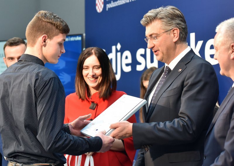 Plenković s ministrima u Tehničkoj školi Čakovec: Prvih 30 milijuna kuna iz EU-a za Regionalni centar strojarstva