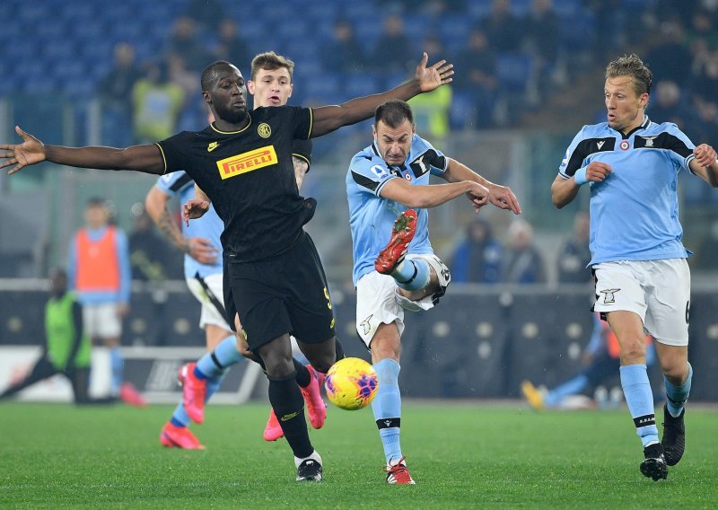 Lazio u velikom derbiju 'okrenuo' i pobijedio Inter; 'biancocelesti' sada za Juventusom zaostaju samo bod