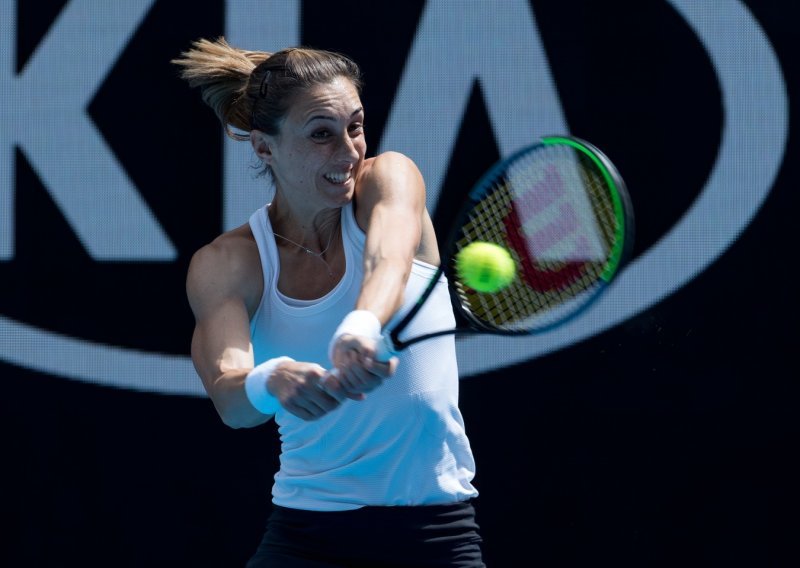 Petra Martić za sat i 45 minuta sredila Čehinju i izborila četvrtfinale WTA turnira u Dubaiju