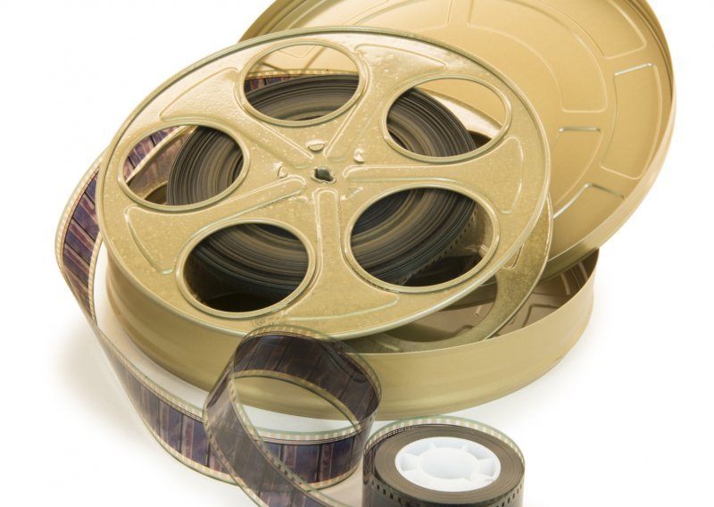 Prvi veliki filmski studio koji je odbacio 35-mm vrpcu