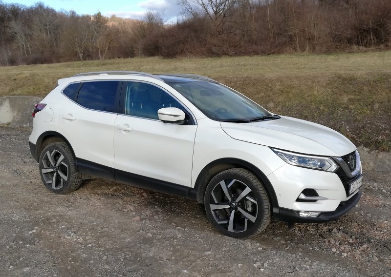 [FOTO/VIDEO] Vozili smo Nissan Qashqai 1.7dCi 150 CVT 4WD: Verzija Tekna s pogonom 4x4 i dizelskim motorom ozbiljan je automobil