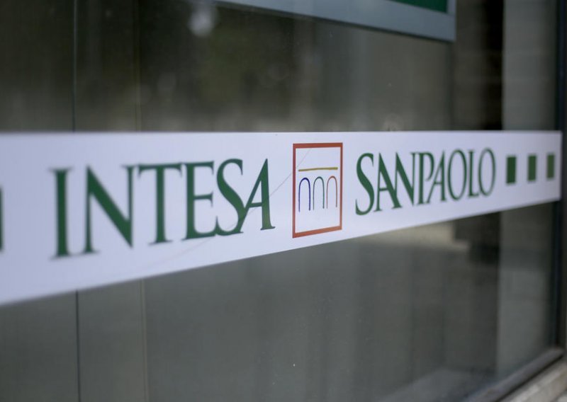 Intesa Sanpaolo dobila počasna priznanja Global SME Finance Awards 2021