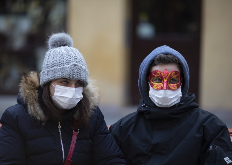 Ljekarnička komora: Veliki interes ljekarni i pacijenata za kirurške maske