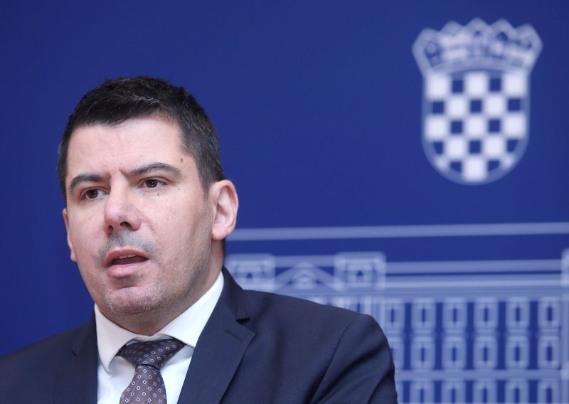 Grmoja: HNB mora izvijestiti Sabor na sumnje o pranju novca u Zagrebačkoj banci