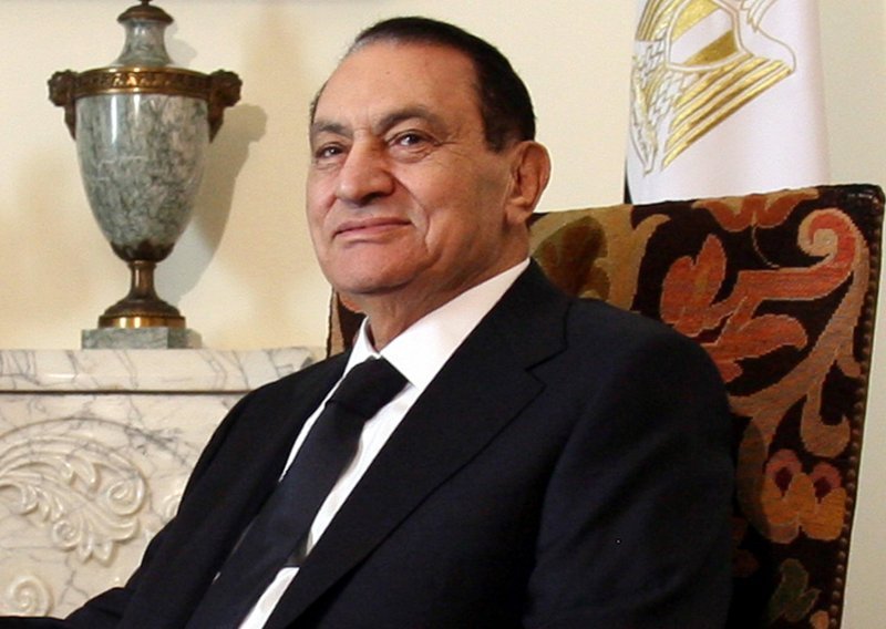 U bolnici u Kairu preminuo Hosni Mubarak