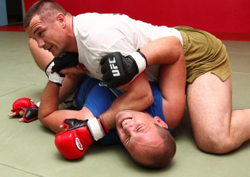 UFC potvrdio Mirkov meč protiv Schauba