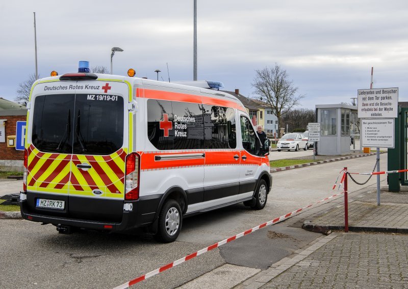 U Njemačkoj se prevrnuo autobus sa sedam putnika iz Osijeka
