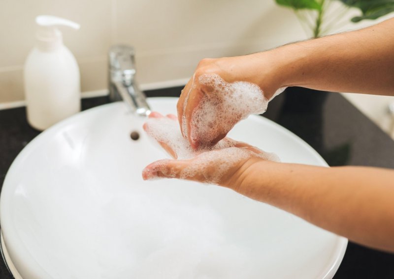 Opreza nikad dosta; ova područja ruku najčešće zanemarujemo kod pranja